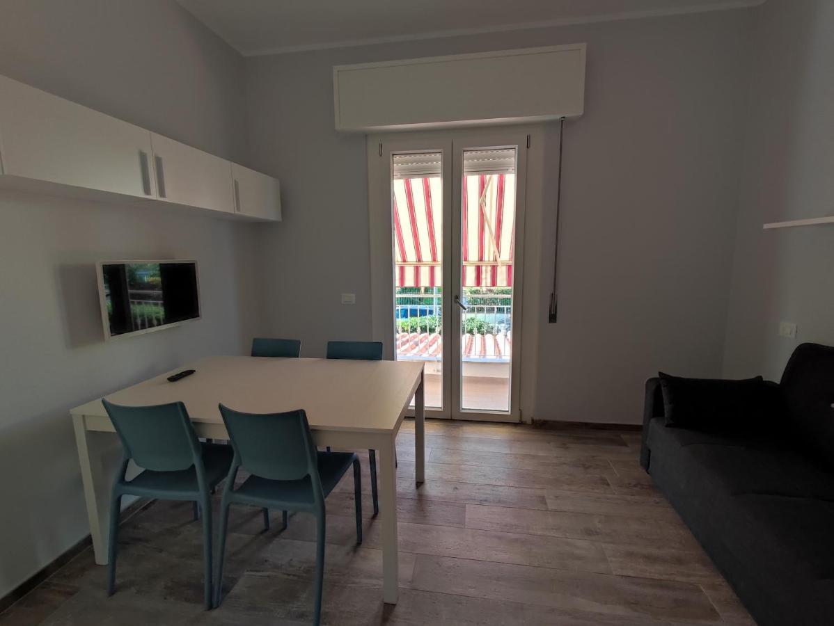 Casa Violina Apartment Лидо Ди Камайоре Екстериор снимка