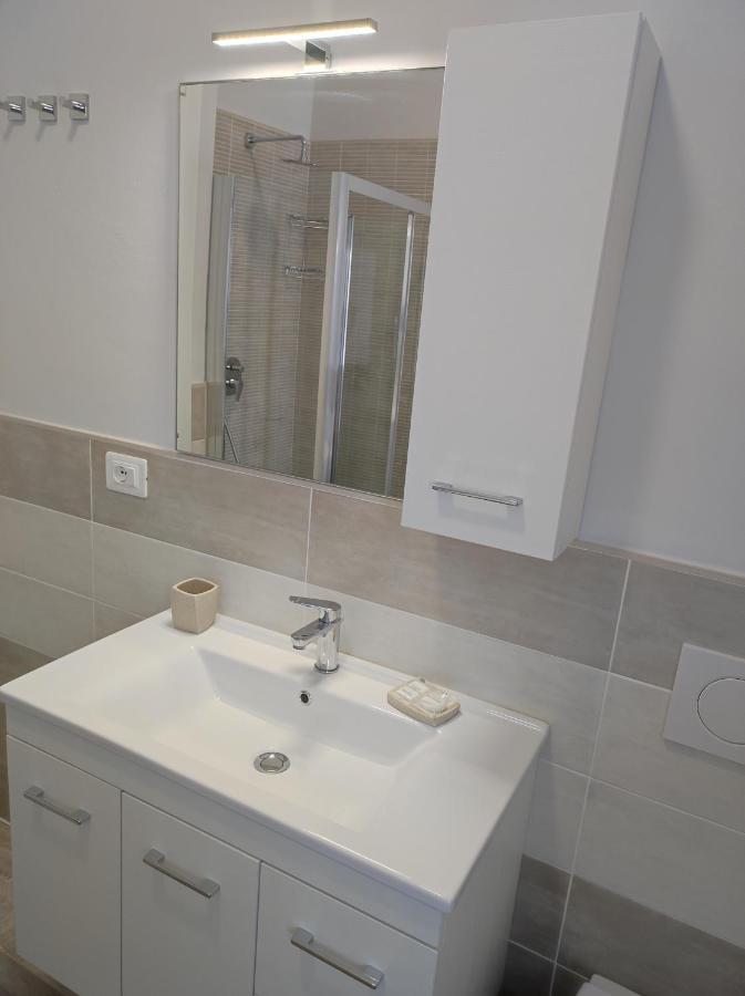 Casa Violina Apartment Лидо Ди Камайоре Екстериор снимка